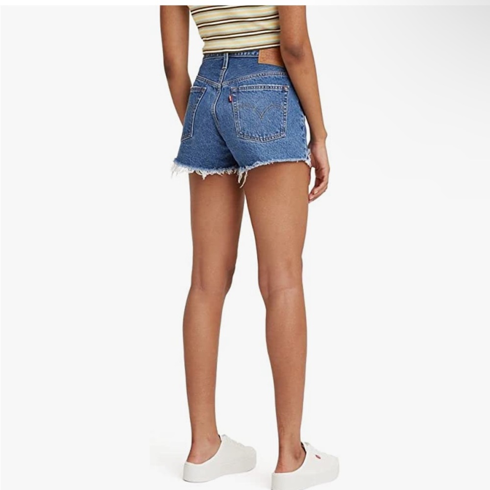 Levi’s Cut Off 501 Jean Shorts